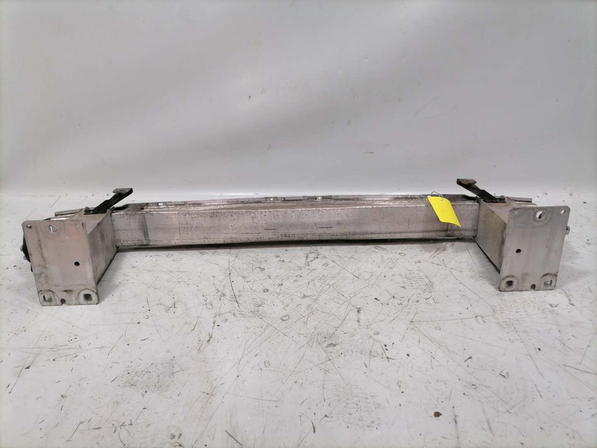 Audi A4 8K B8 original Tr&auml;ger Verst&auml;rkung Sto&szlig;stange Stossf&auml;nger vorn Bj.2009